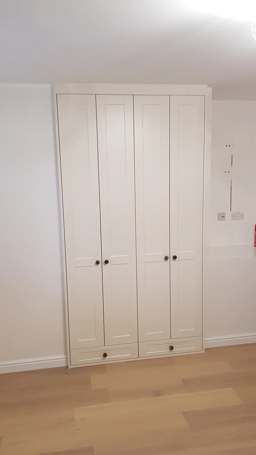 Fitted wardrobes in Hambleton bedroom