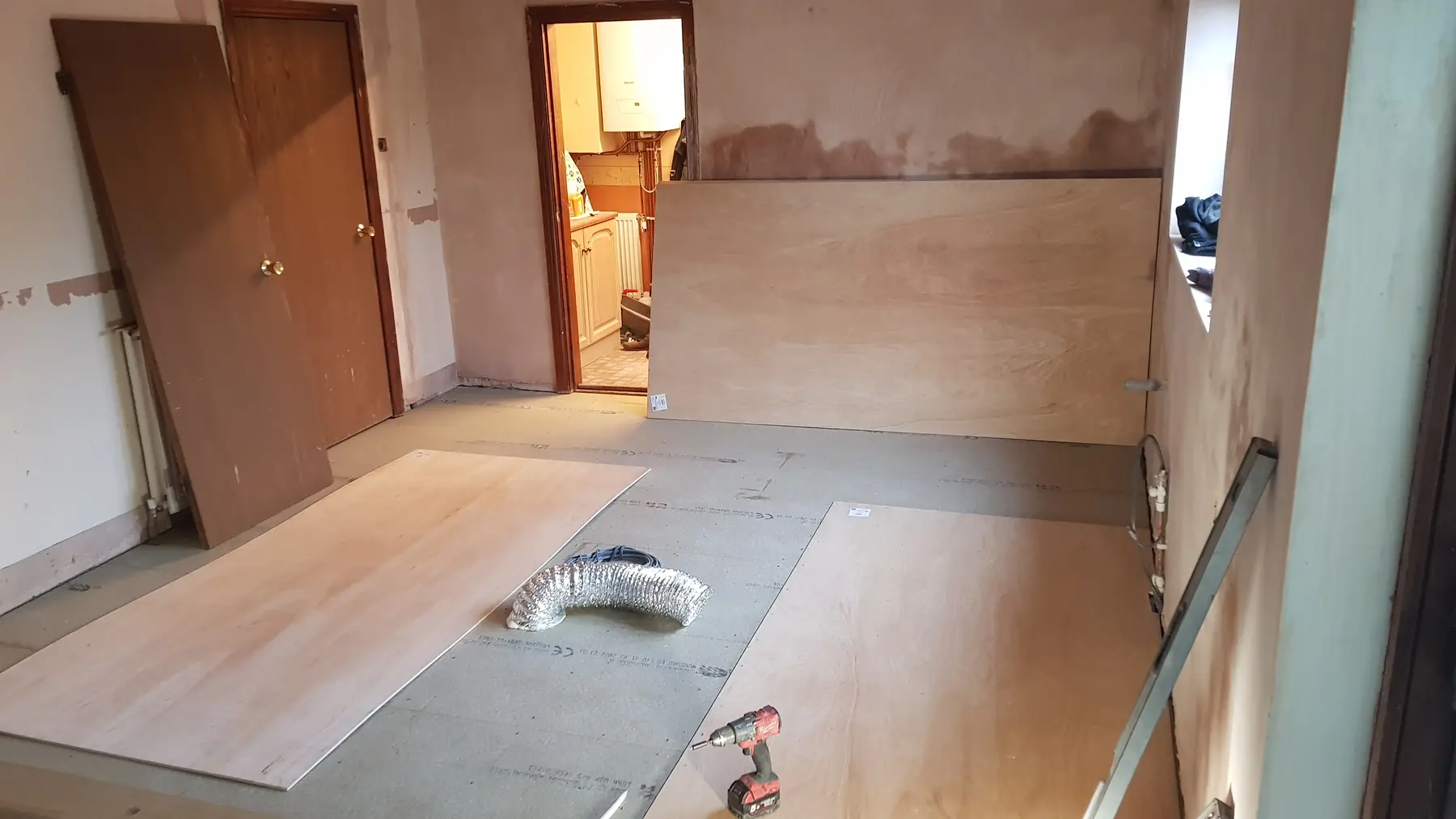 Kitchen space before the renovation in Long Marston